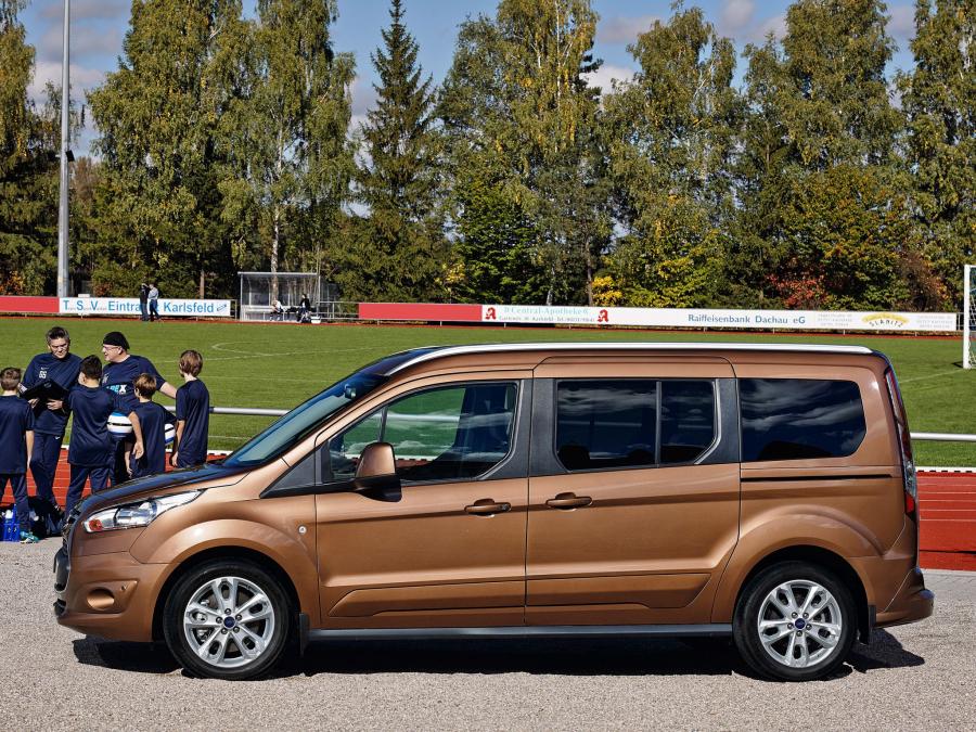  Ford Grand Tourneo Connect 2013 года  (фото 2 из 10)